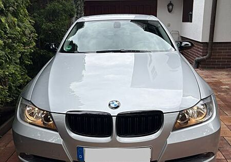 BMW 318i -
