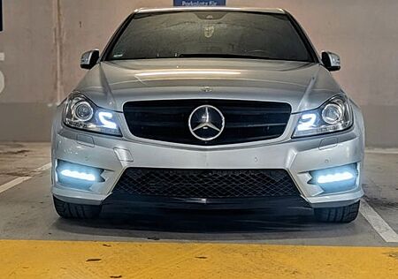 Mercedes-Benz C 250 CDI Sport Paket Plus | CarPlay | Android