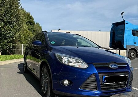 Ford Focus 1,0 EcoBoost 92kW SYNC Edition Turnier...