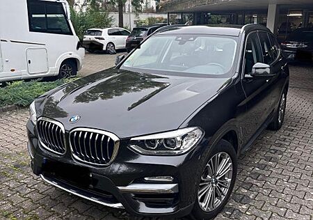BMW X3 xDrive20i Luxury Line