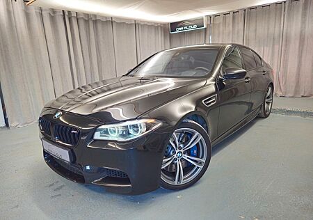 BMW M5 SOFT CLOSE, HU, 360, PANO, HARMAN CARDON