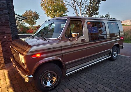 Ford Econoline E-150