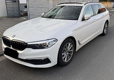 BMW 520d Touring A HeadUp Pano Bremsen Neu