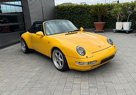 Porsche 993 Carrera Cabrio 3,6L 1-Hand speedgelb