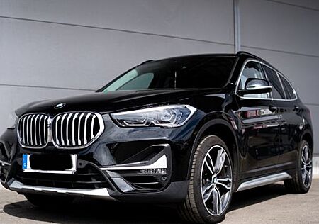 BMW X1 sDrive18i/xLine/Headup/Pano/Keyless entry