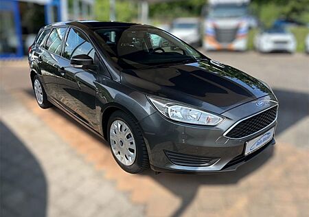 Ford Focus Turnier Radio,Klimaanlage,Allwetterreifen