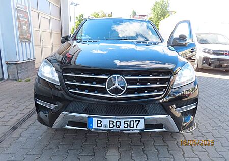 Mercedes-Benz ML 500 4MATIC - Vollaustattung