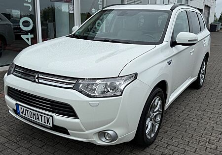 Mitsubishi Outlander PHEV Top 4WD AHK LEDER NAVI