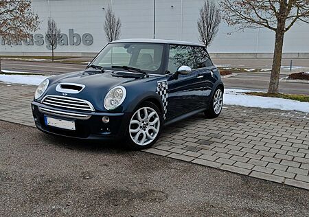 Mini Cooper S Checkmate R53 SHZ Navi Panodach LSD