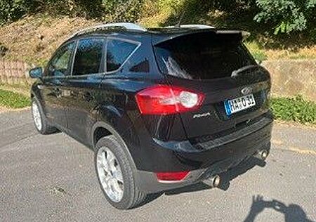 Ford Kuga 2,0 TDCi 4x4 120kW Titanium