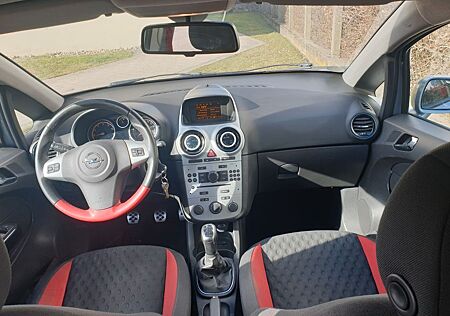 Opel Corsa 1.6 Turbo GSi 110kW GSi