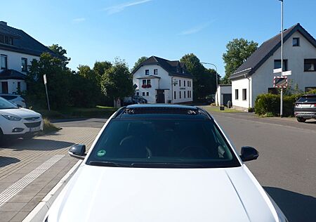 Hyundai Kona N Line 4WD Ultimate Panoramadach