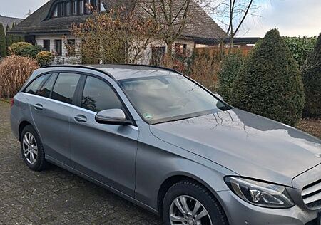 Mercedes-Benz C 220 d 4MATIC T Autom. -