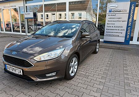 Ford Focus Turn. 1.0 92kW AUTOMATIK NAVI WinterPaket