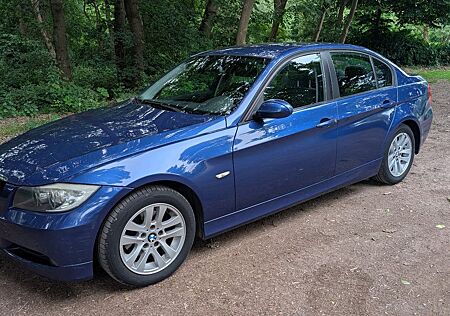 BMW 318i - Xenon, neue Steuerkette, 8-fach Bereifung