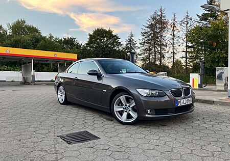 BMW 330i Cabrio -