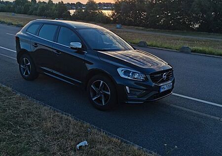 Volvo XC 60 XC60 D5 AWD R-Design - Summum Geartronic