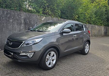 Kia Sportage 2.0 CRDi 2WD 184 FIFA WORLD CUP EDI...