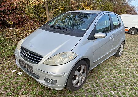 Mercedes-Benz A 150 Avantgarde Klima/Scheckheft/Teilleder