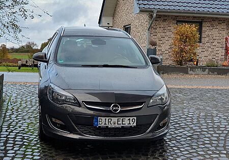 Opel Astra Sp. T. 1.6 ECOTEC DI Turbo Exklusiv S/...