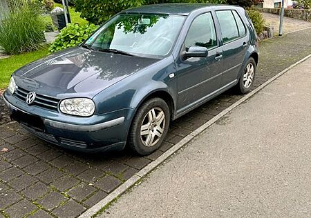 VW Golf Volkswagen 1.4 Special Special