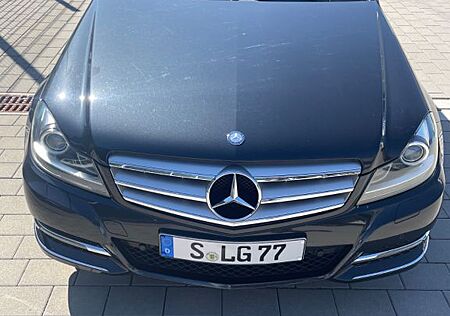 Mercedes-Benz C 200 CGI BlueEFFI AVANTG. Autom. Navi Xenon
