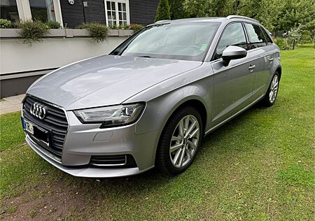 Audi A3 1.4TFSIcod ultra design Sportback*Xenon*Tempo