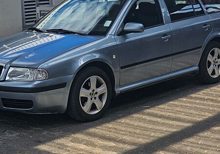 Skoda Octavia Combi 1.9 TDI 81kW Advance Advance