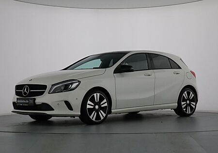 Mercedes-Benz A 180 VOLL-LED PANORAMADACH +SITZHEIZUNG+NAVI