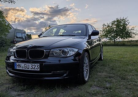 BMW 123d -Xenon,AHK,Navi,Bluetooth,Klimaautomatik