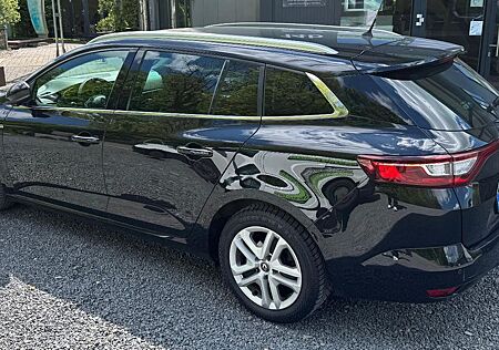 Renault Megane TCe 140 EDC GPF Limited Grandtour Limited