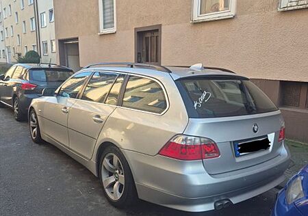 BMW 525d A Touring -