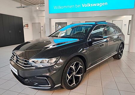 VW Passat Variant Volkswagen GTE *ACC*Navi*Ergo*AHK*Kamera*18"