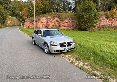 Dodge Magnum SRT8 6.1L 318kW