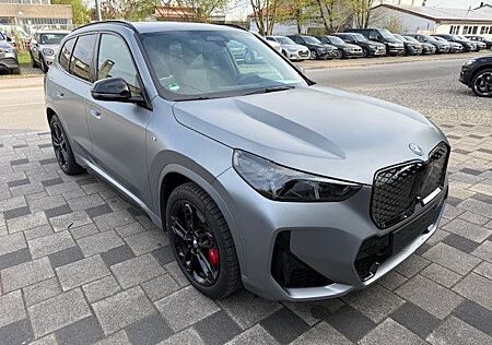BMW iX1 eDrive20 M Sport LED Panorama Frozen Grey