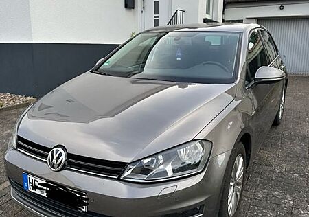 VW Golf Volkswagen 1.2 TSI BMT Comfortline