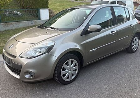 Renault Clio III Dynamique - Navi - 2Hand - 127558 Km