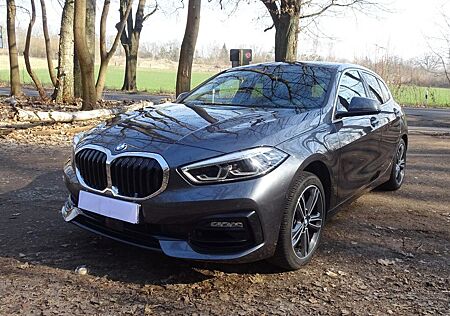 BMW 118i Sport Line Sport Line