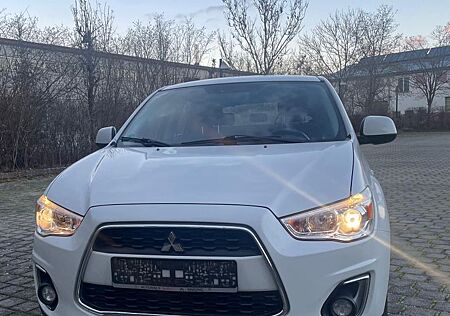 Mitsubishi ASX 2.2 DI-D 4WD Automatik