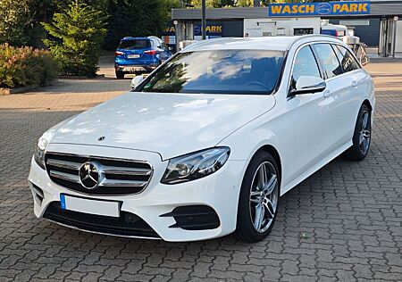 Mercedes-Benz E 220 E 220d T AMG Line 360 Kam, Burmester, Garantie
