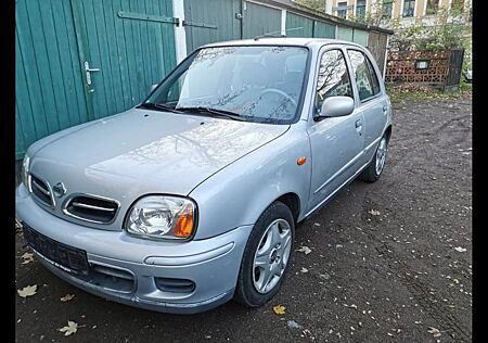 Nissan Micra 1.0 Fresh Fresh