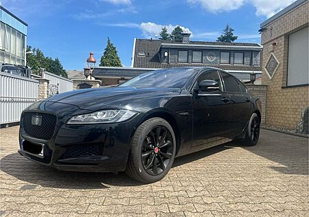 Jaguar XF 20d AWD SPORT AUT NAVI DIGI VOLL 360CAM 129Co