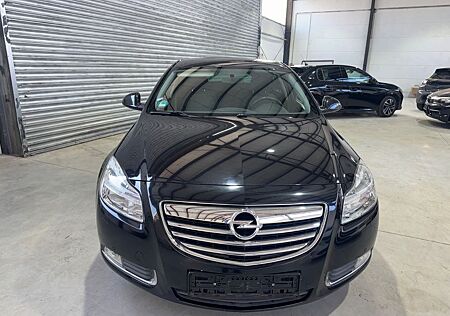 Opel Insignia A Lim Edition Navi PDC Klima AHK Euro 5