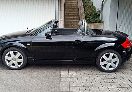 Audi TT Roadster 1.8T 132 kW -