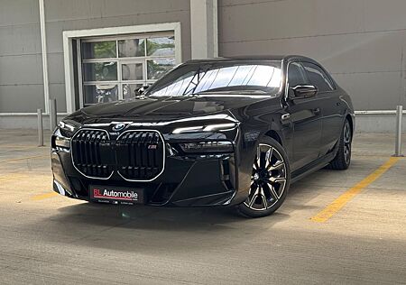 BMW M760e xDr. SKY.4xMASSAGE.THEATER.B&W.EXEC.LOUNGE