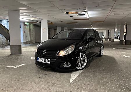 Opel Corsa 1.6 Turbo OPC