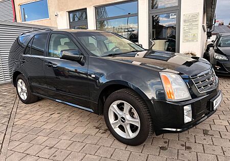 Cadillac SRX 4,6 V8 AWD 4x4 Sport Luxury NAVI Leder