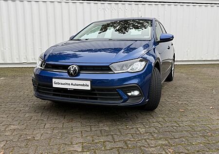 VW Polo Volkswagen VI Life / LED / Allw. Reifen / Fast NEU