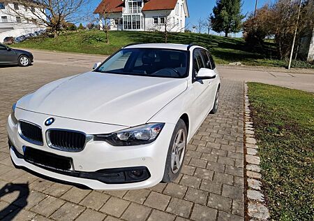 BMW 320d Touring Advantage Advantage