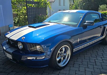 Ford Mustang GT 4,6L V8 TÜV 04/26 Coupe